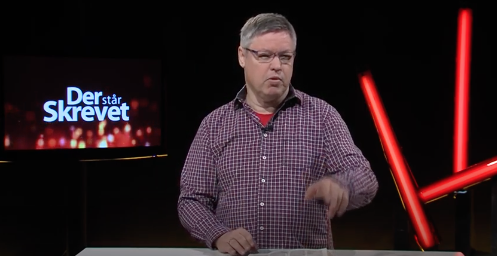 Der står skrevet 74