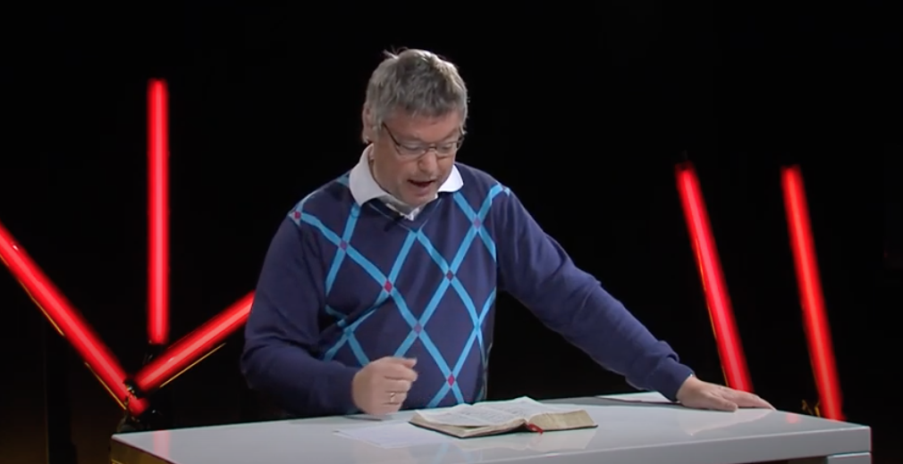 Der står skrevet 94