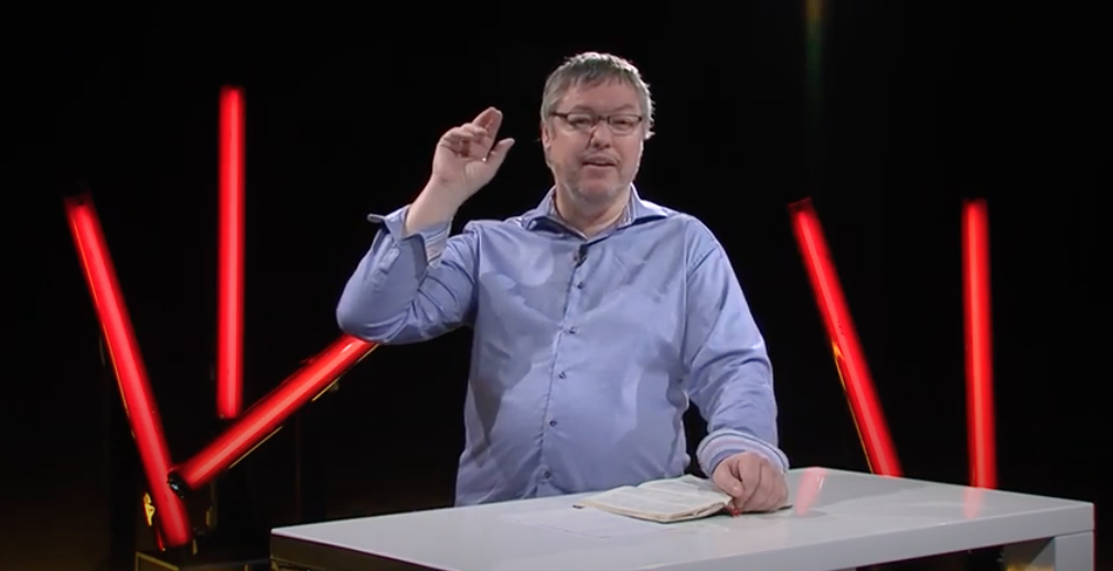 Der står skrevet 98